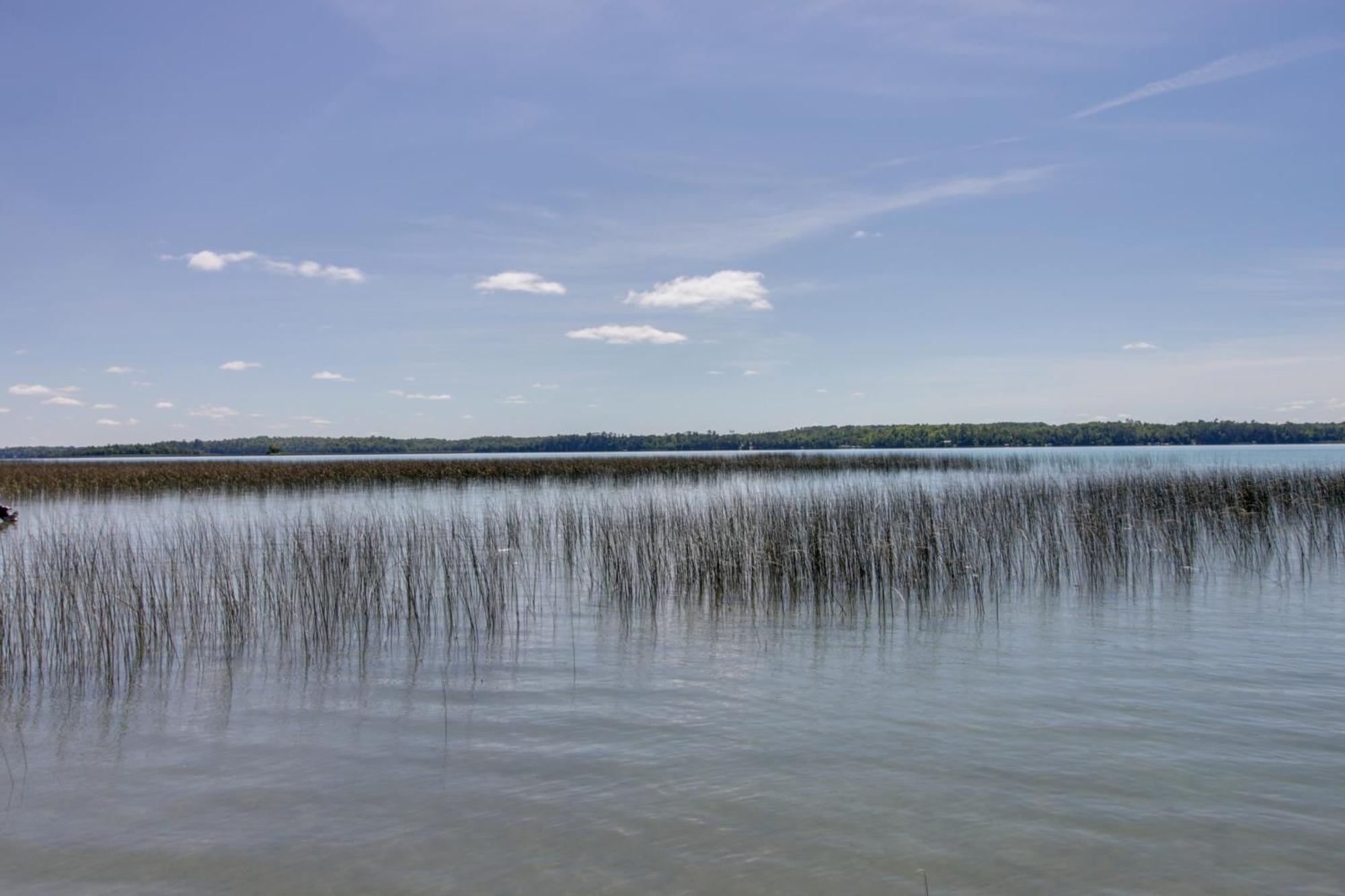 Lakefront Deer River Apt With Dock, Fire Pit And Patio Екстериор снимка